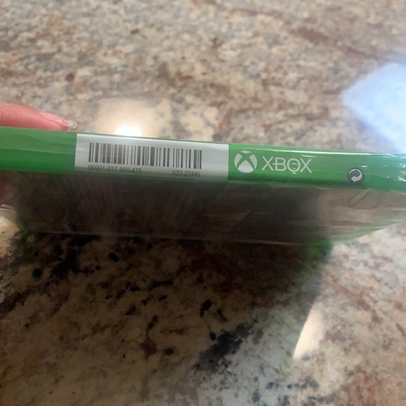 NIB The Elder Scrolls V: Skyrim Special Edition for Xbox One - Picture 4 of 4